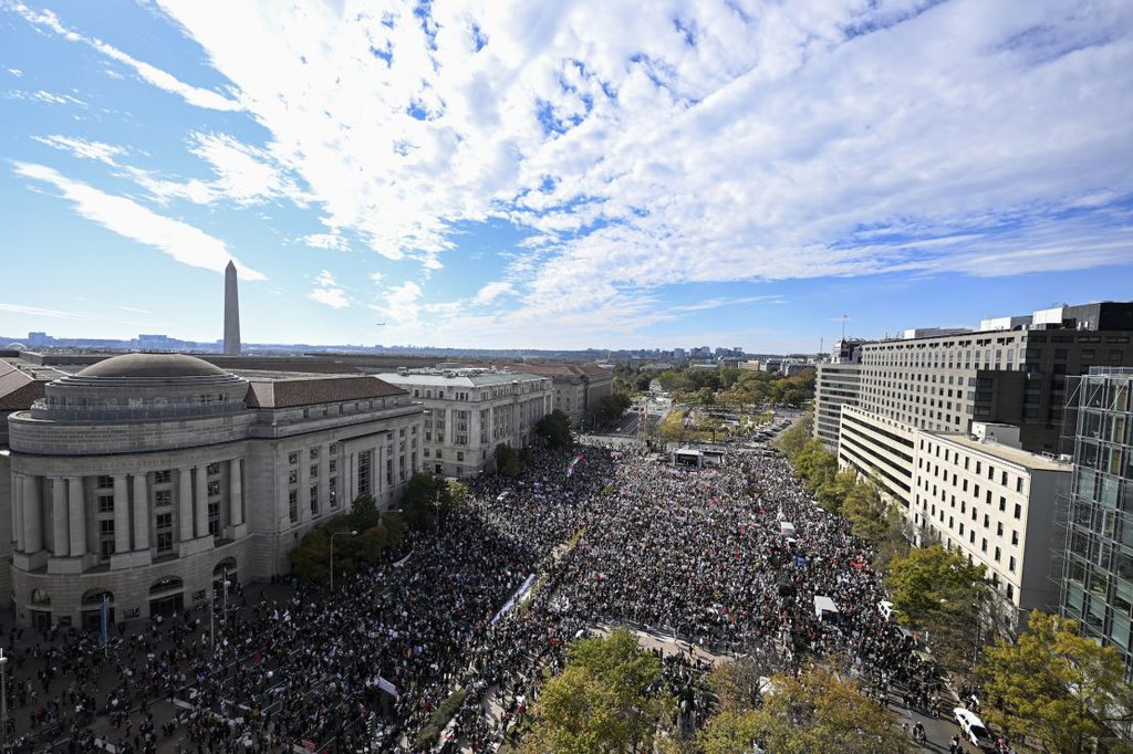 231104172628-04-pro-palestine-march-dc-110423.jpg