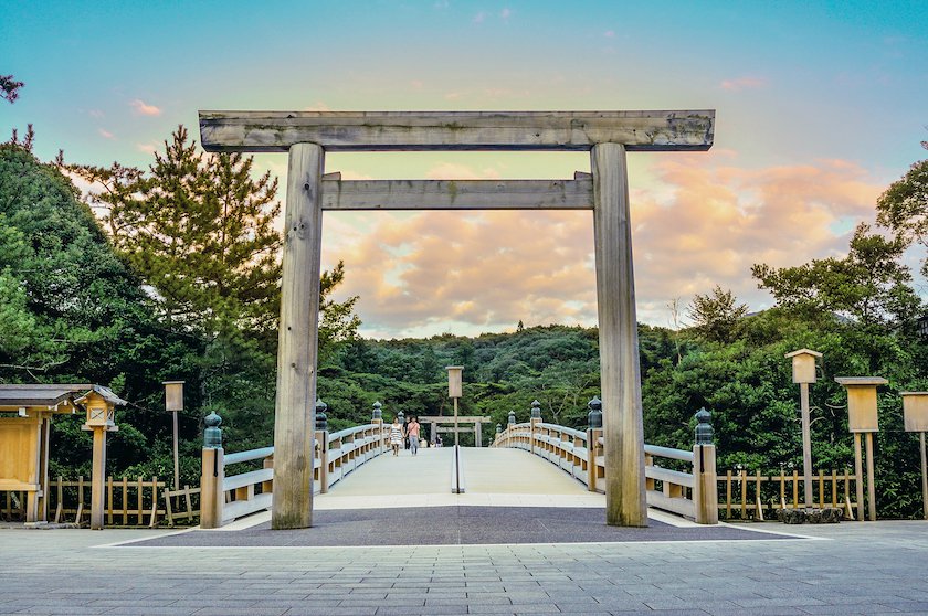 47171e078d7b09_Torii Gate Ise Grand Shrine.jpg