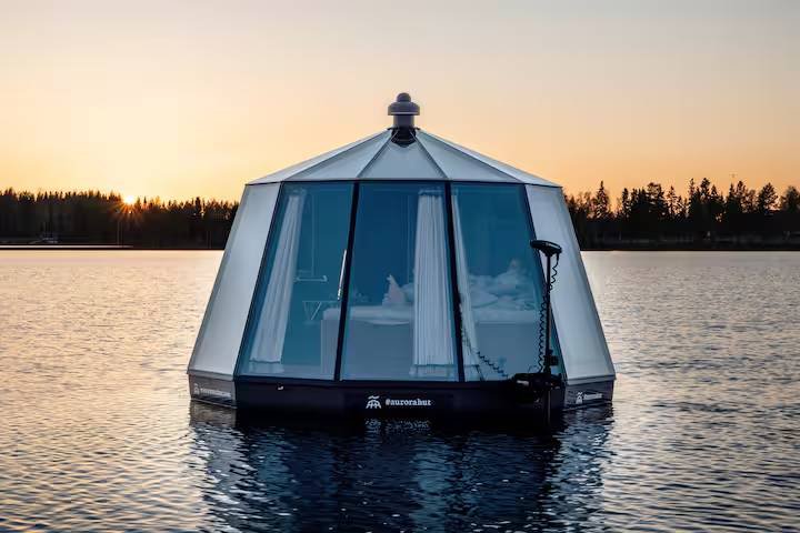 Floating Glacier Hut (2).jpg