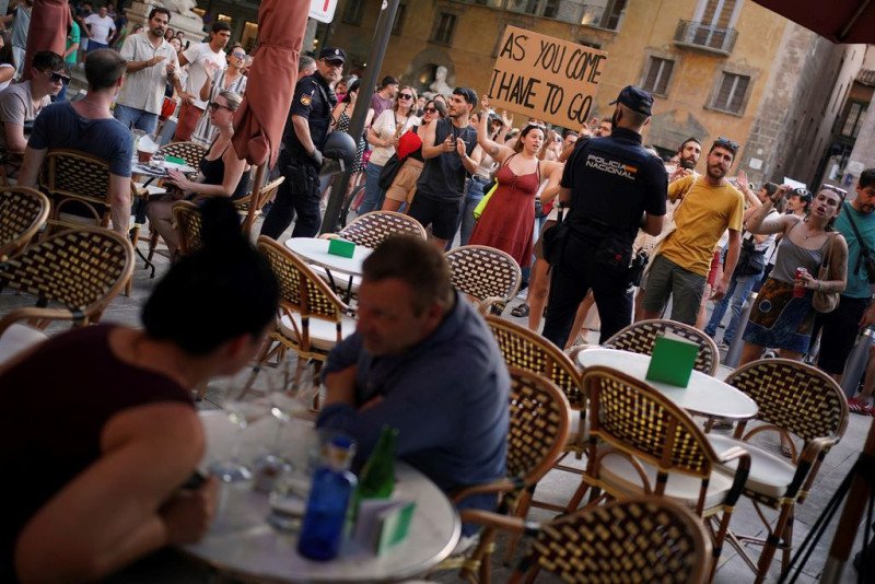 ap_ispania_ypertourismos2.jpg
