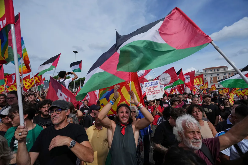 italyprotests2.png