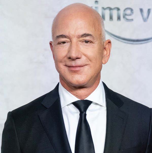 jeff-bezos-attends-the-lord-of-the-rings-the-rings-of-power-news-photo-1684851576.jpg