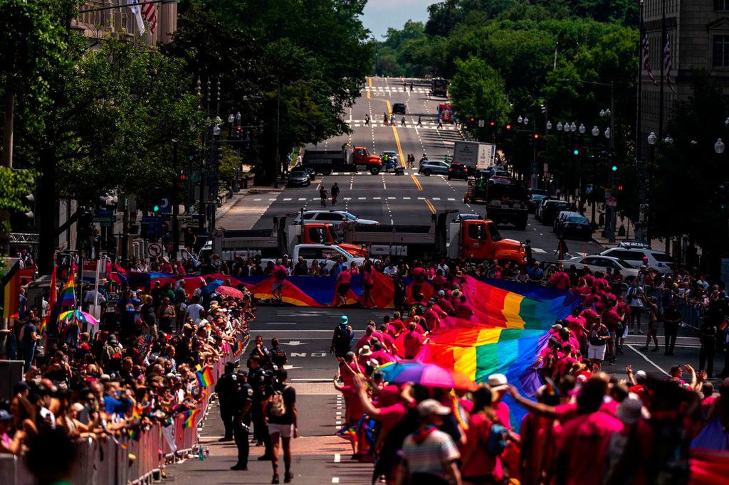 us-2025-worldpride-parade-held-in-washington-dc-212458_5287692_20250608072908.jpg