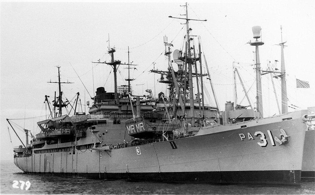 1024px-USS_Monrovia_(APA-31)_in_the_1960s.jpg