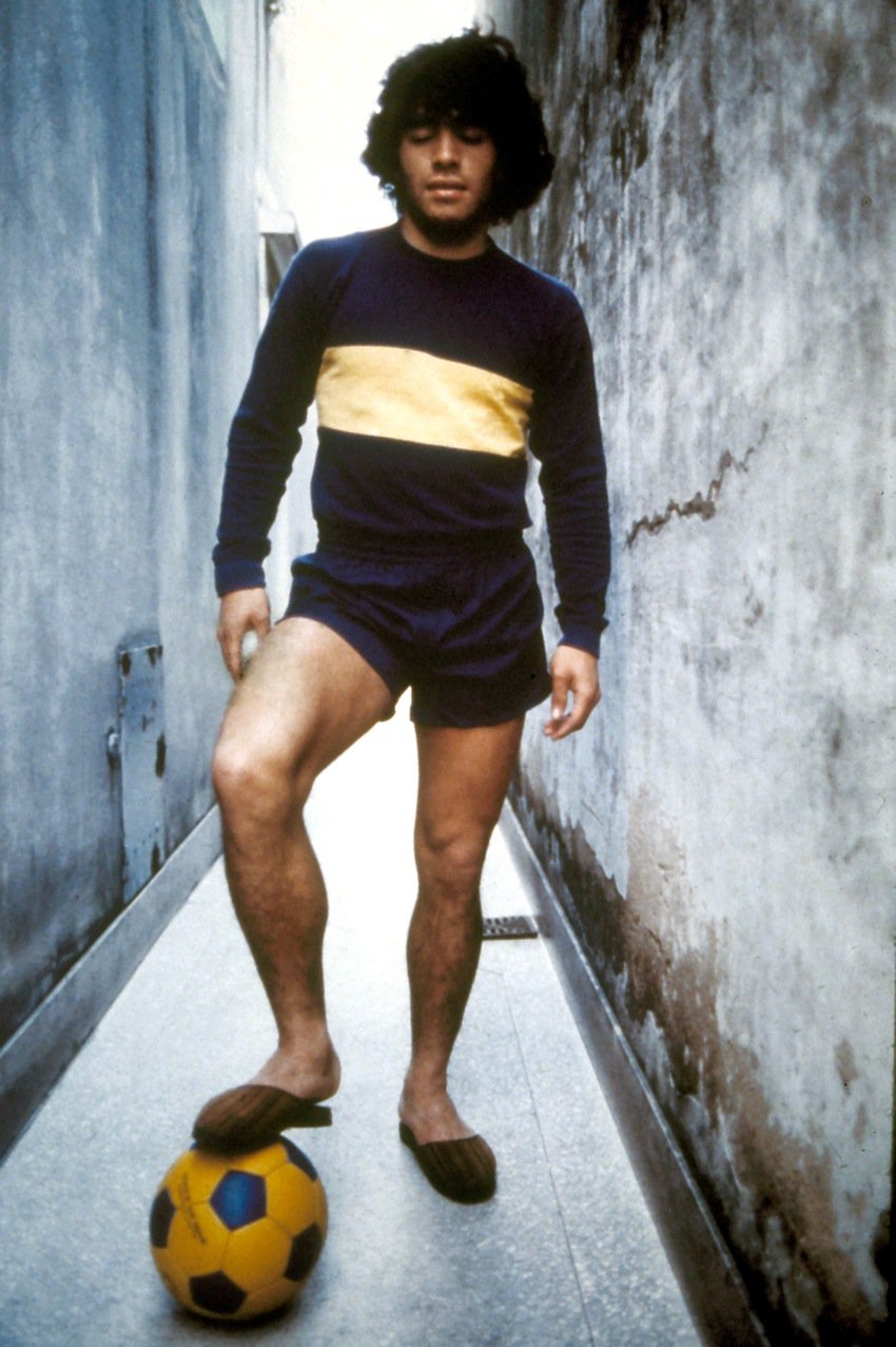 1974 Maradona the prodigy aged 15.jpg
