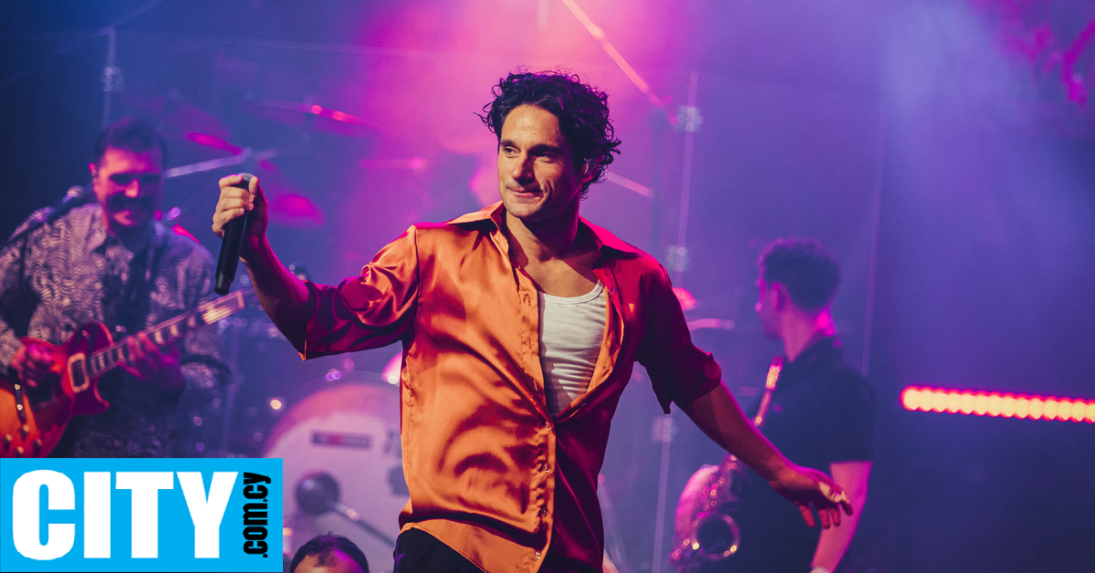 Ο Πάνος Βλάχος «με χωρίς πρόγραμμα» ανεβαίνει στη σκηνή του Δημοτικού Θεάτρου Λευκωσίας