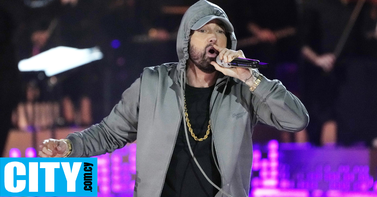 Ο Eminem κατέθεσε μήνυση εναντίον εταιρείας μαγιό «Swim Shady» για το όνομα