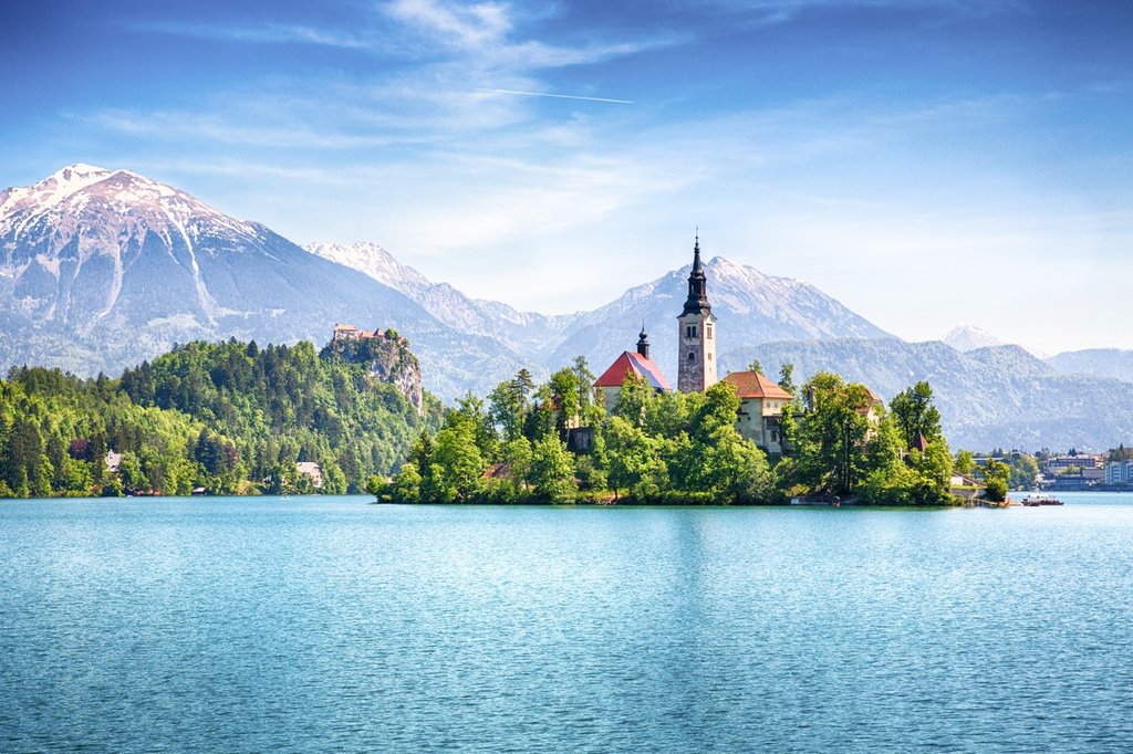 Bled,-Slovenia_GettyImages-908542326.jpg