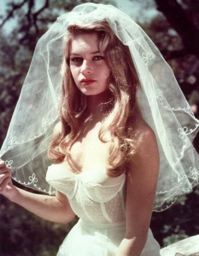 Brigitte Bardot in the 1950s (41).jpg