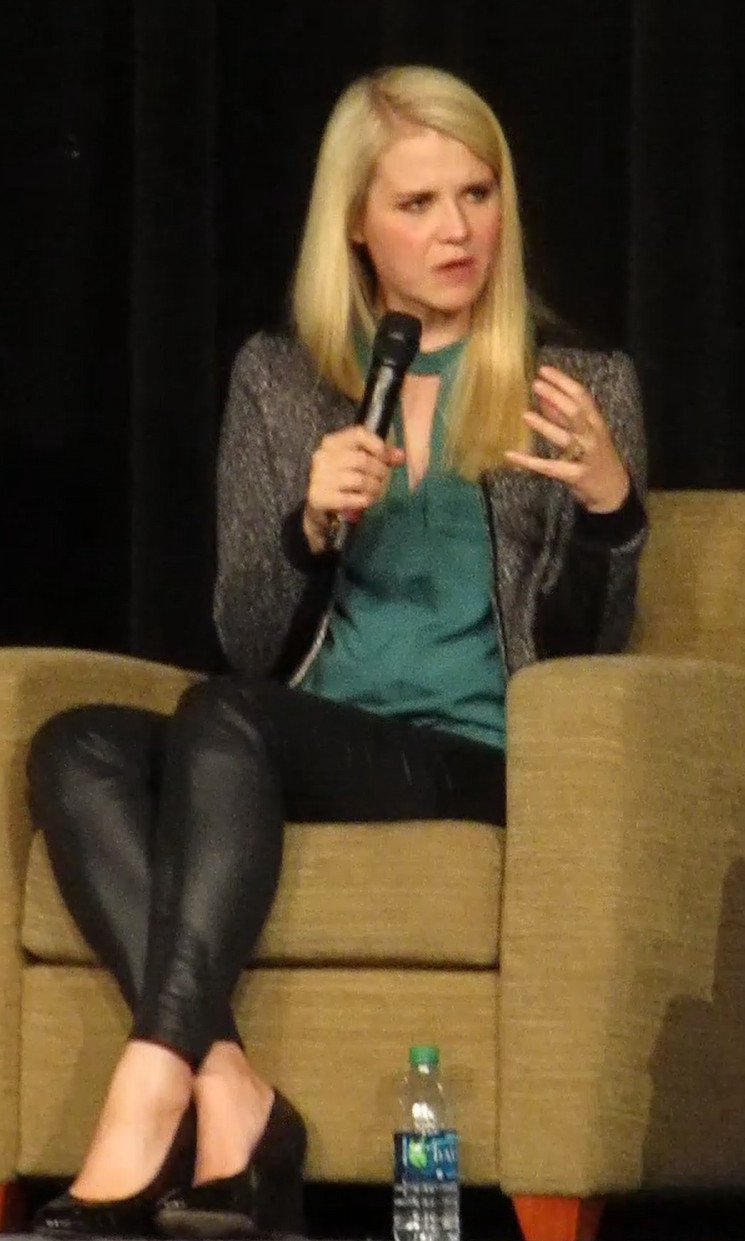 Elizabeth_Smart_(28047251649).jpg