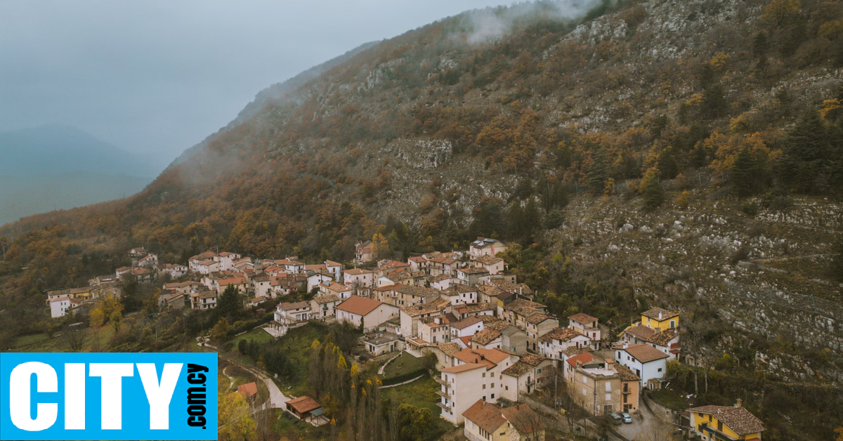 &Chi;&omega;&rho;&iota;ό &gamma;&iota;ό&rho;&tau;&alpha;&sigma;&epsilon; &tau;&eta; &gamma;έ&nu;&nu;&eta;&sigma;&eta; &tau;&omicron;&upsilon; &pi;&rho;ώ&tau;&omicron;&upsilon; &mu;&omega;&rho;&omicron;ύ &epsilon;&delta;ώ &kappa;&alpha;&iota; 30 &chi;&rho;ό&nu;&iota;&alpha;