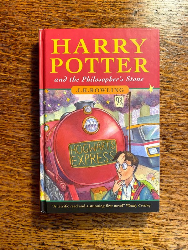 Harry-Potter-first-edition-found-in-bargain-bucket-Credit-Hansons-3_city.jpg