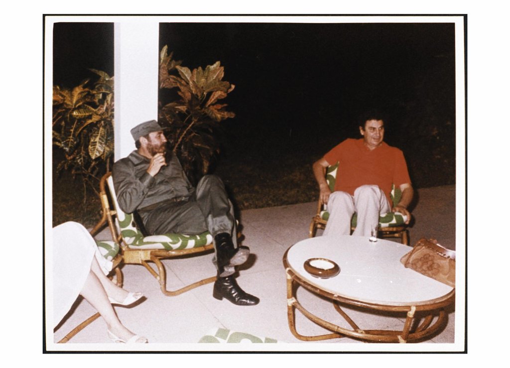 Ιούλιος 1981, στην Αβάνα με τον Φιντέλ Κάστρο.jpg