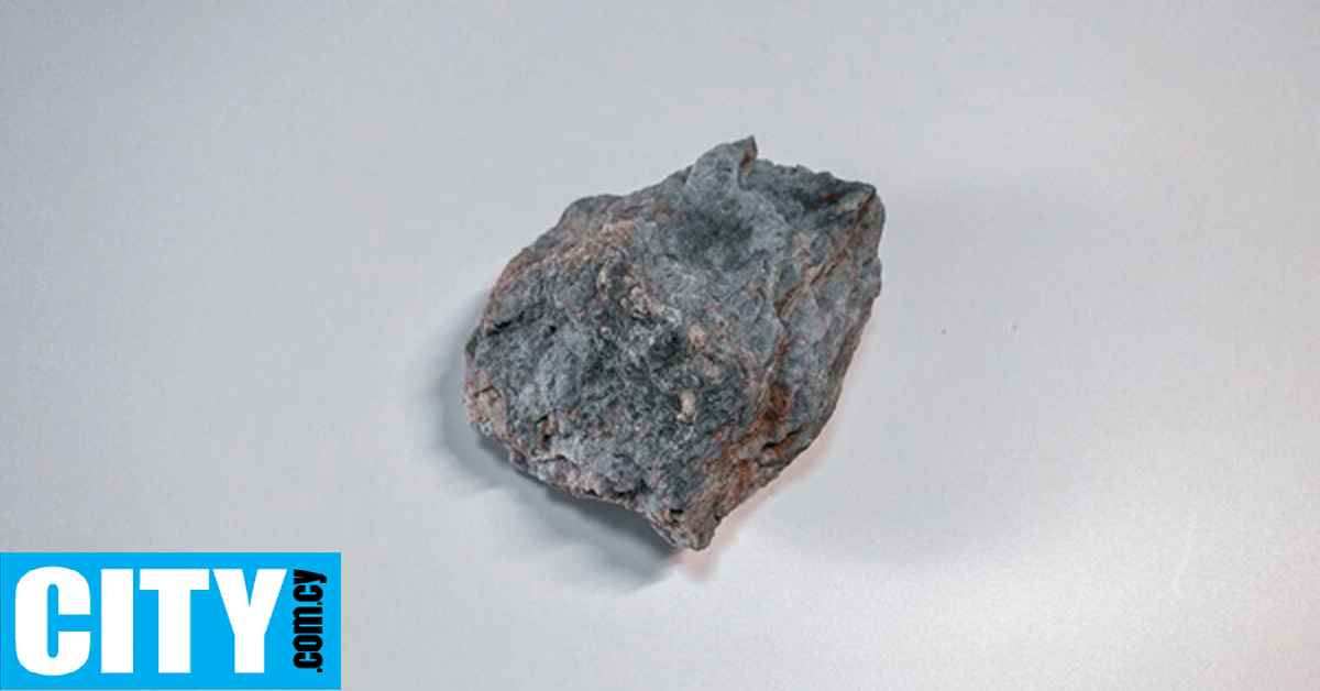 &Eta; NASA &epsilon;&pi;&iota;&beta;&epsilon;&beta;&alpha;ί&omega;&sigma;&epsilon; ό&tau;&iota; έ&nu;&alpha;&sigmaf; &mu;&epsilon;&tau;&epsilon;&omega;&rho;ί&tau;&eta;&sigmaf; έ&pi;&epsilon;&sigma;&epsilon; &sigma;&epsilon; &sigma;&pi;ί&tau;&iota; &sigma;&tau;&omicron; &Chi;&iota;&omicron;ύ&sigma;&tau;&omicron;&nu; [&beta;ί&nu;&tau;&epsilon;&omicron;]