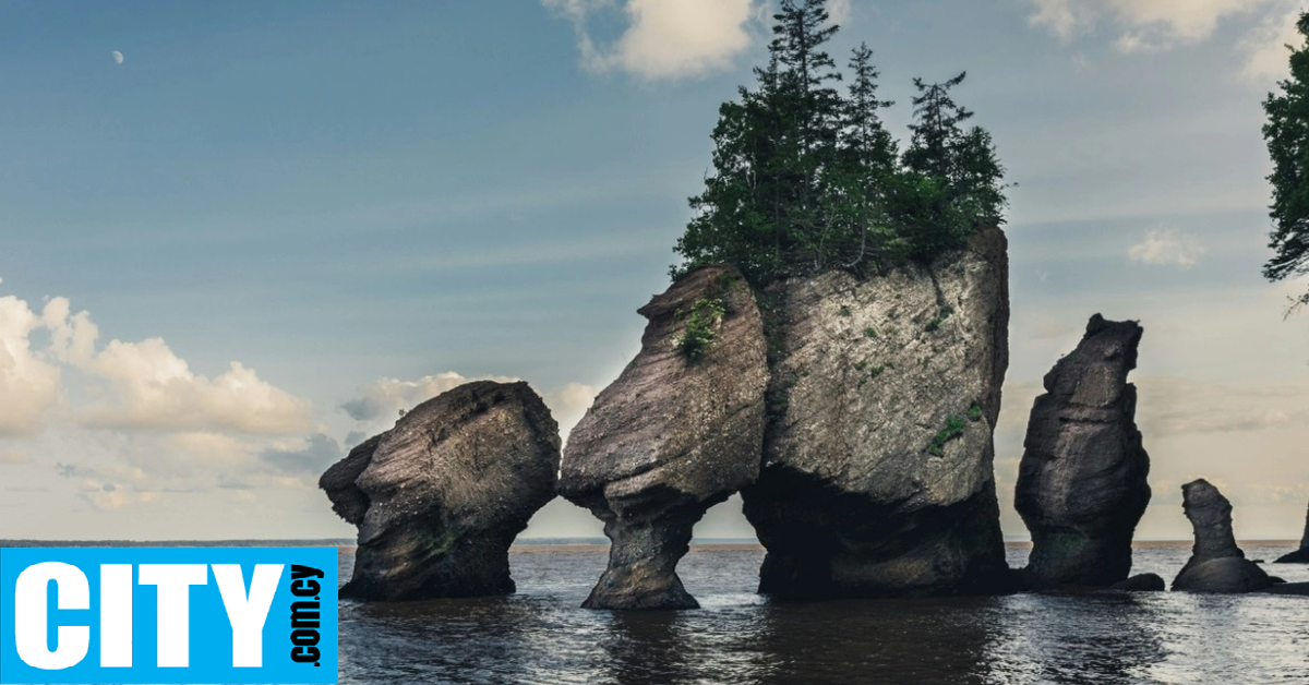 Η περιοχή όπου οι μεγαλύτερες παλίρροιες στον κόσμο αποκαλύπτουν νησιά, φάλαινες και απολιθώματα