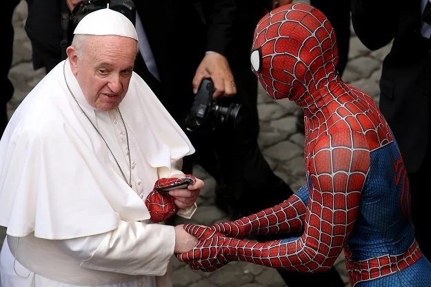 Πάπας Φραγκίσκος Spiderman 3.jpg