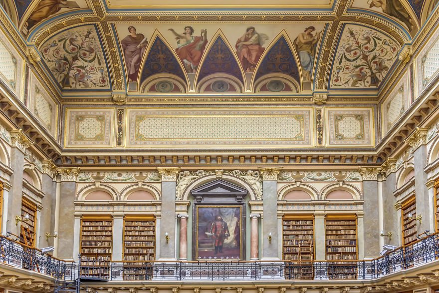 Vienna-College-Library-Vienna-Austria-5b15c82593683__880.jpg