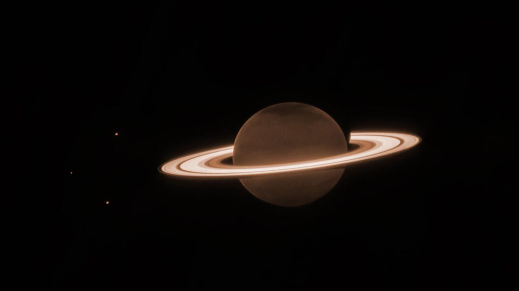 _132160040_crop_saturn.jpg