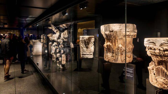 colosseo metro station 4.jpg