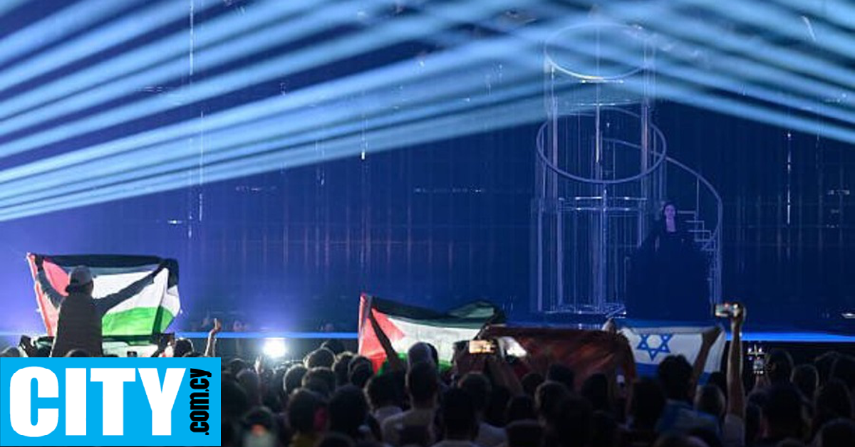 «Δεν θα καλυφθούν οι αποδοκιμασίες, θα επιτρέψουμε όλες τις επίσημες σημαίες»