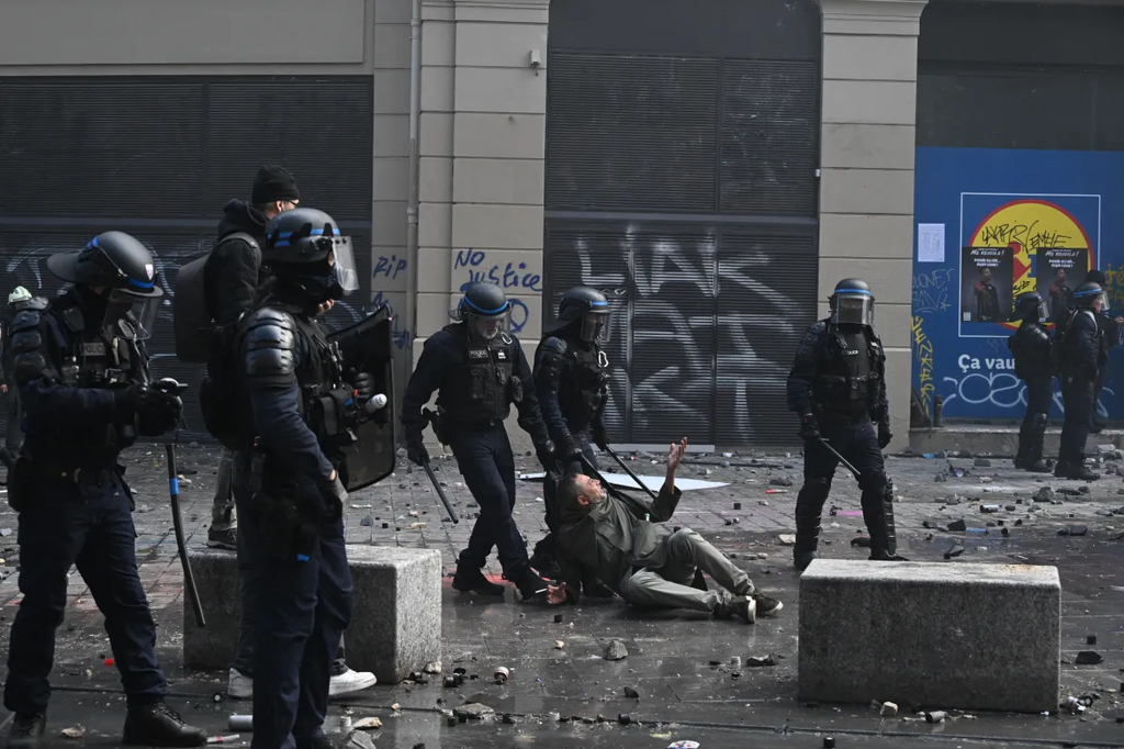 france9.png