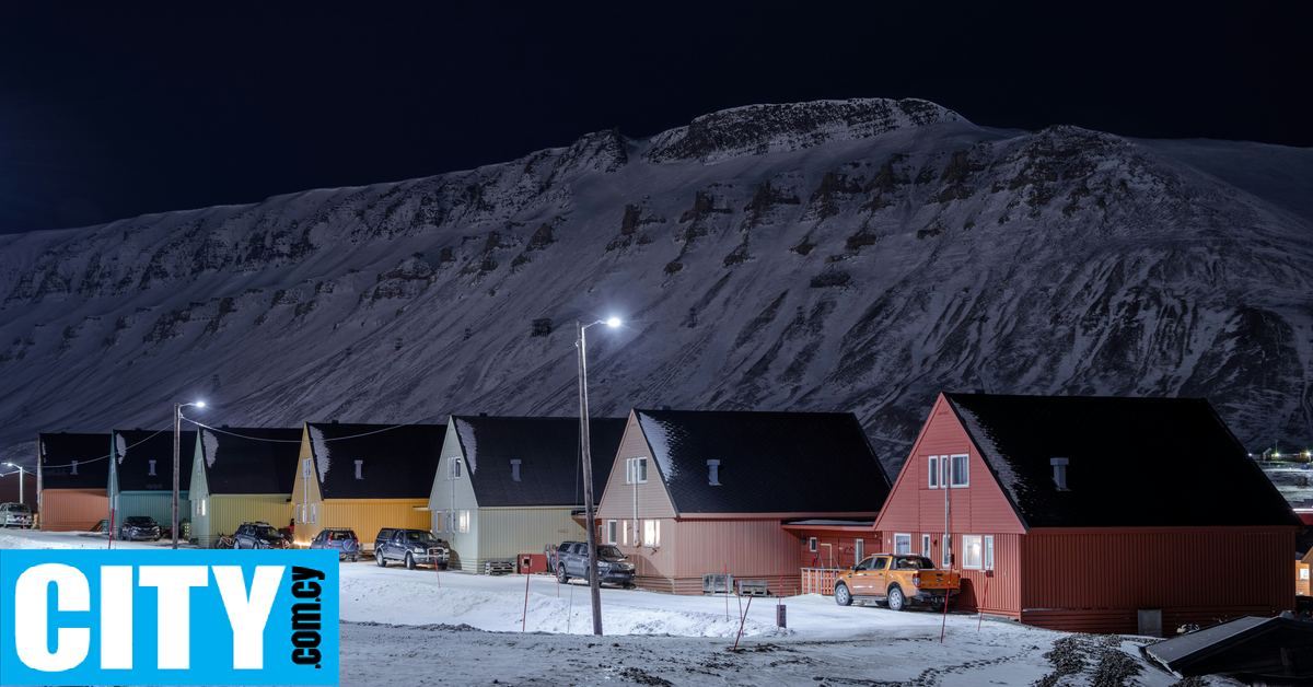 Στο «παγωμένο» Longyearbyen «απαγορεύεται» να πεθάνεις αλλά δικαιούνται όλοι να έχουν όπλα