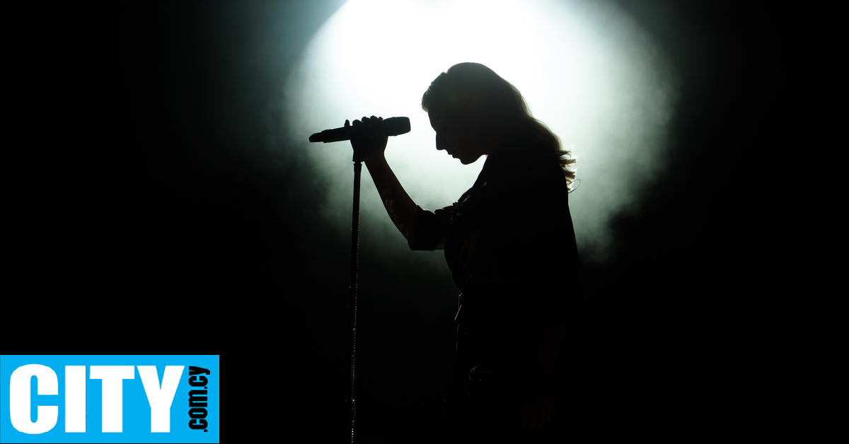 Η λάμψη της δημοσιότητας ίσως κρύβει ένα σκοτεινό τίμημα για τους μουσικούς