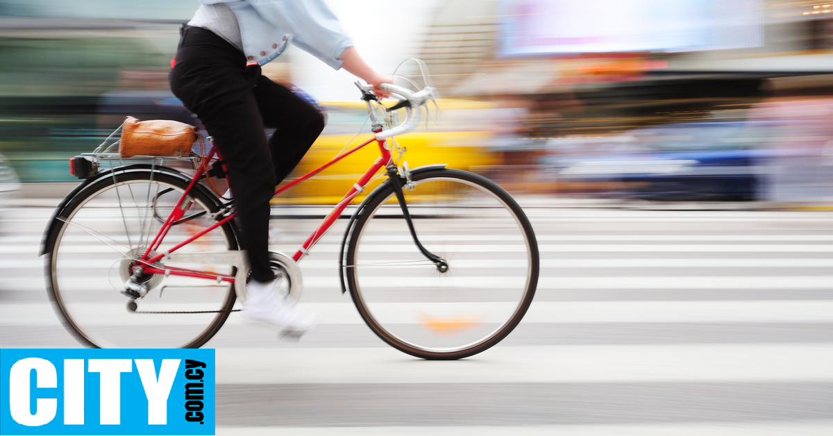 Η «πρωταθλήτρια» της ισότητας… χάνει τις γυναίκες από τη δημόσια ζωή: παραιτήσεις, φόβος και απομάκρυνση