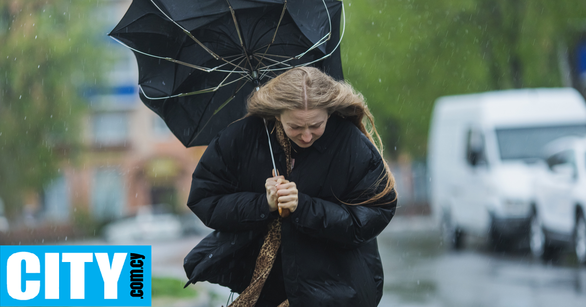 &Kappa;&alpha;&iota;&rho;ό&sigmaf;: &Beta;&rho;&omicron;&chi;έ&sigmaf; (&sigma;&upsilon;&nu;&omicron;&delta;&epsilon;&upsilon;ό&mu;&epsilon;&nu;&epsilon;&sigmaf; &alpha;&pi;ό &beta;&rho;&omicron;&nu;&tau;έ&sigmaf;) &kappa;&alpha;&iota; ά&nu;&epsilon;&mu;&omicron;&iota; &sigma;&tau;&omicron; &laquo;&mu;&epsilon;&nu;&omicron;ύ&raquo;