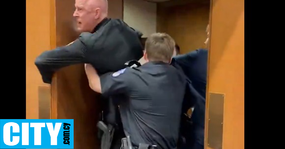 &laquo;&Kappa;&alpha;&nu;&epsilon;ί&sigmaf; &delta;&epsilon;&nu; &theta;έ&lambda;&epsilon;&iota; &pi;ό&lambda;&epsilon;&mu;&omicron; &gamma;&iota;&alpha; &tau;&omicron; &Iota;&sigma;&rho;&alpha;ή&lambda;&raquo; [&beta;ί&nu;&tau;&epsilon;&omicron;]