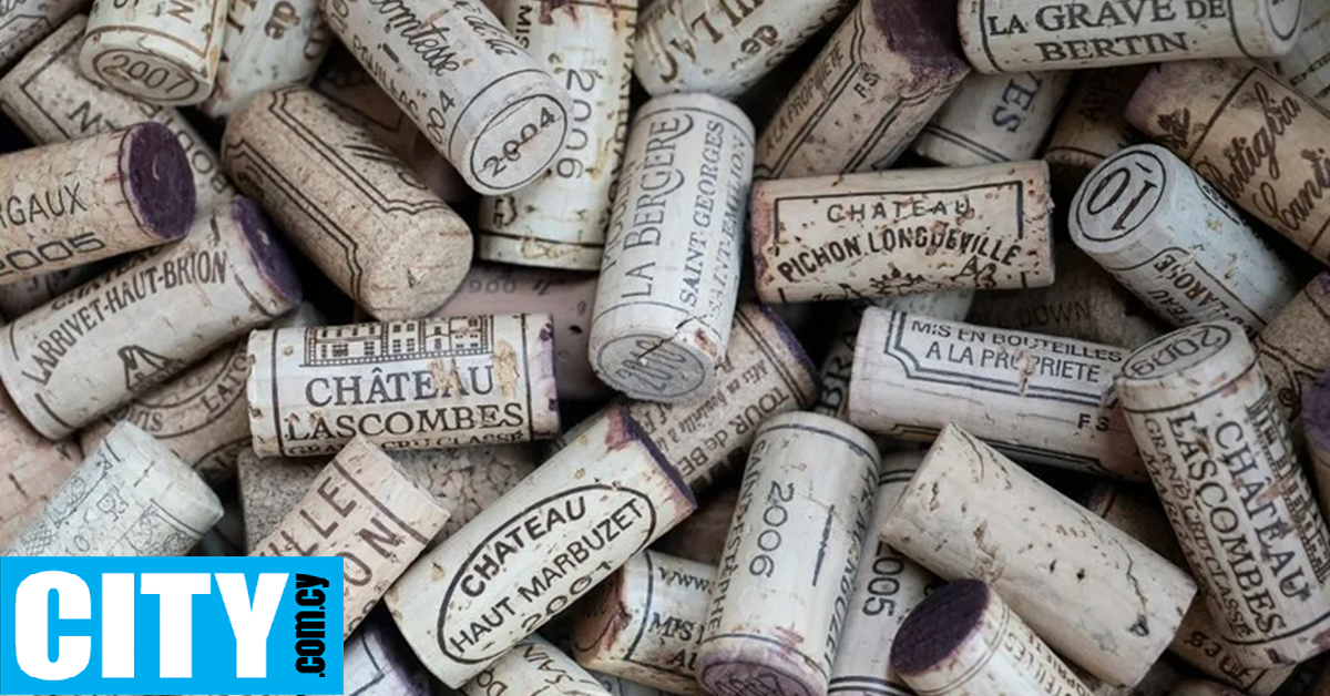 &Sigma;&upsilon;&mu;&mu;&omicron;&rho;ί&alpha; &sigma;&tau;&eta; &Gamma;&alpha;&lambda;&lambda;ί&alpha; έ&kappa;&lambda;&epsilon;&psi;&epsilon; 4.000 &phi;&iota;ά&lambda;&epsilon;&sigmaf; &kappa;&rho;&alpha;&sigma;&iota;&omicron;ύ &alpha;&xi;ί&alpha;&sigmaf; &epsilon;&kappa;&alpha;&tau;&omicron;&mu;&mu;&upsilon;&rho;ί&omega;&nu;