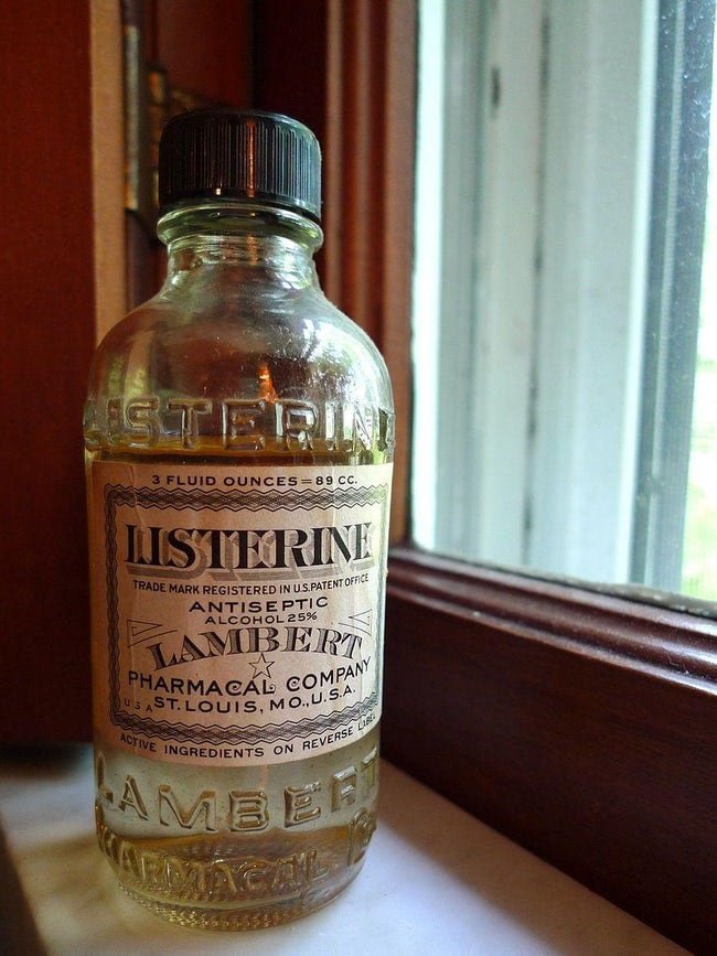 listerine-could-clean-your-foors-and-cure-std_s-photo-u1.jpg