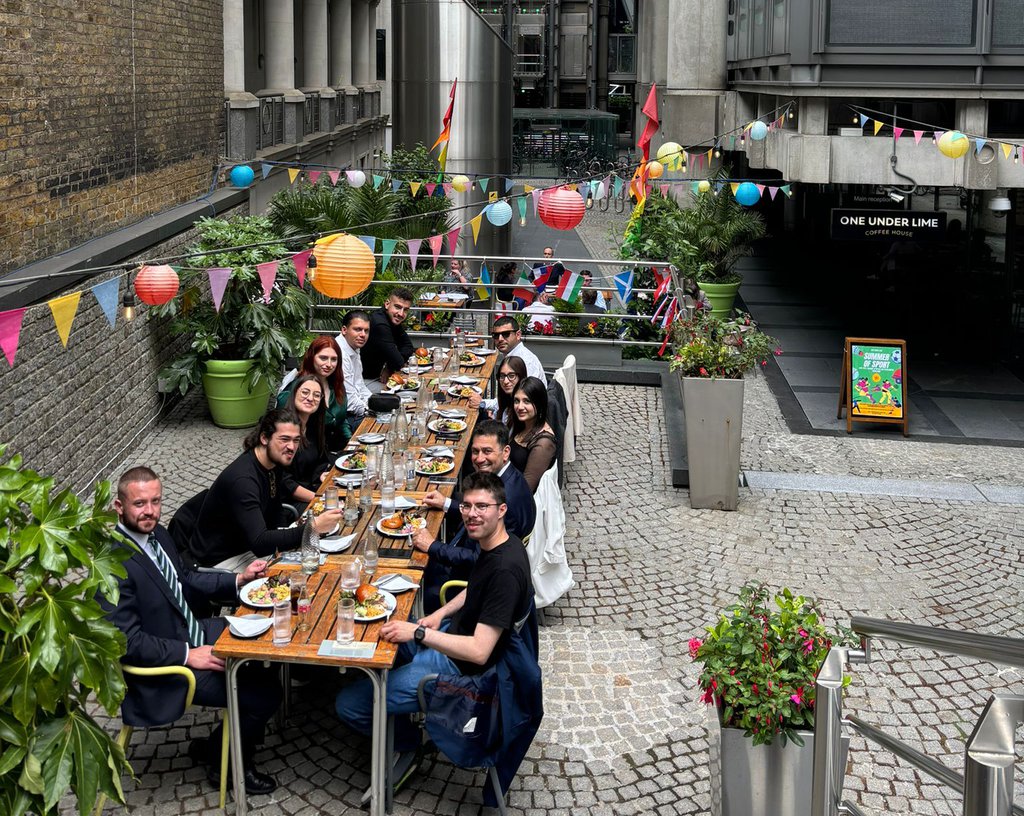 maritime students_field trip_Lloyds lunch2_frederick university.jpg