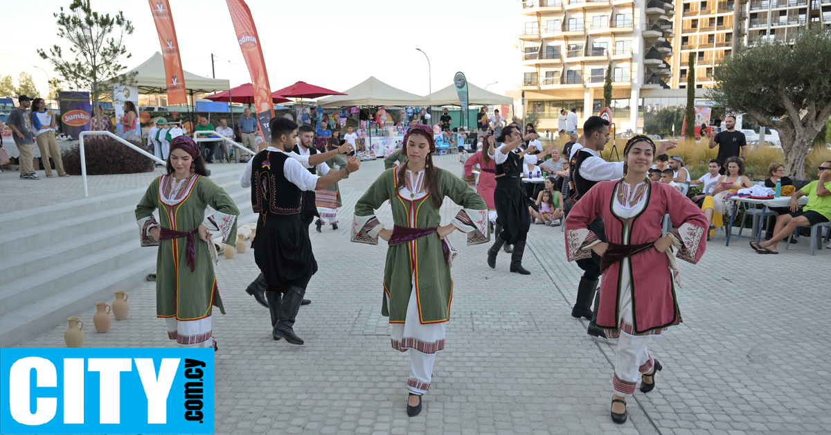 &laquo;&Delta;&iota;&alpha;&tau;&eta;&rho;&omicron;ύ&mu;&epsilon; &zeta;&omega;&nu;&tau;&alpha;&nu;ό έ&nu;&alpha; &Phi;&epsilon;&sigma;&tau;&iota;&beta;ά&lambda; &pi;&omicron;&upsilon; &gamma;&epsilon;&nu;&nu;ή&theta;&eta;&kappa;&epsilon; &kappa;&alpha;&iota; &mu;&epsilon;&gamma;&alpha;&lambda;&omicron;ύ&rho;&gamma;&eta;&sigma;&epsilon; &sigma;&tau;&eta; &Mu;ό&rho;&phi;&omicron;&upsilon; &pi;&rho;&iota;&nu; &alpha;&pi;ό &tau;&omicron; 1974&raquo;