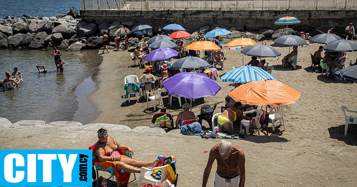 &Sigma;&tau;&eta; &Nu;ά&pi;&omicron;&lambda;&eta; &sigma;&tau;ή&nu;&omicron;&upsilon;&nu; &omicron;&mu;&pi;&rho;έ&lambda;&epsilon;&sigmaf; &kappa;&alpha;&iota; &kappa;&alpha;&rho;έ&kappa;&lambda;&epsilon;&sigmaf; &alpha;&pi;ό &tau;&omicron; &beta;&rho;ά&delta;&upsilon; &sigma;&tau;&eta;&nu; &pi;&alpha;&rho;&alpha;&lambda;ί&alpha;