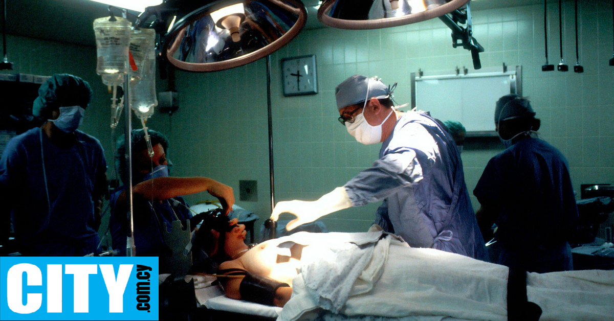 Η μουσική διευκολύνει τα χειρουργεία και επιταχύνει την ανάρρωση, σύμφωνα με μελέτη