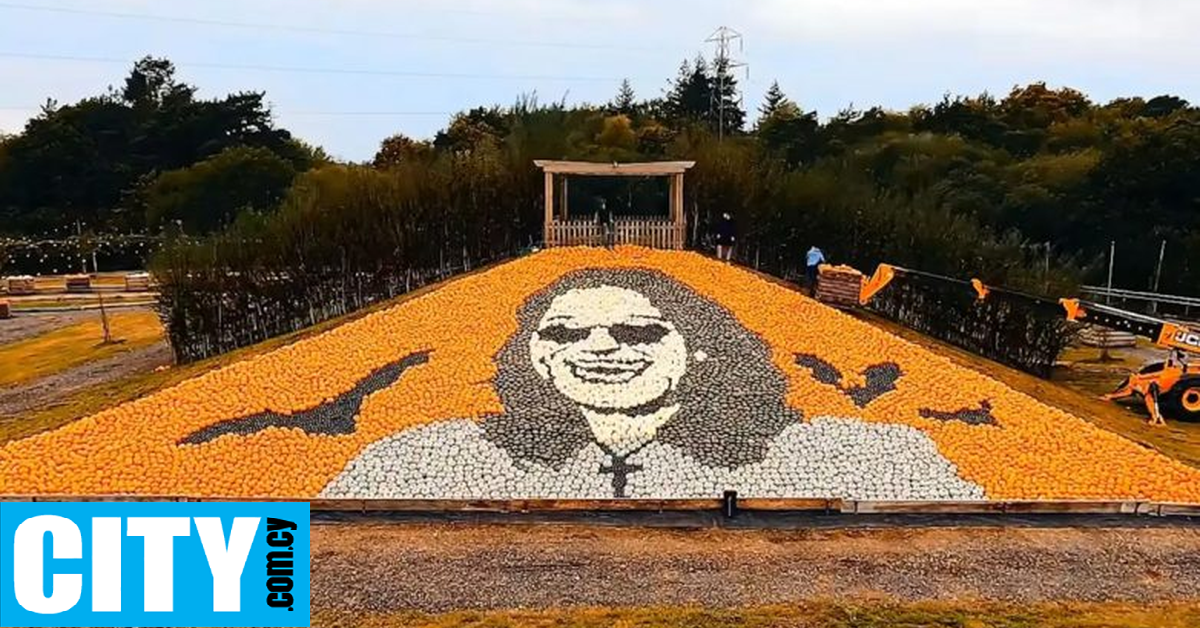 Μπήκαν στο Γκίνες φτιάχνοντας το μεγαλύτερο μωσαϊκό από κολοκύθες με το πρόσωπο του Όζι Όσμπορν