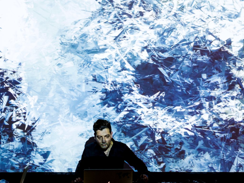 pandelisdiamantides-on-stage-5.jpg