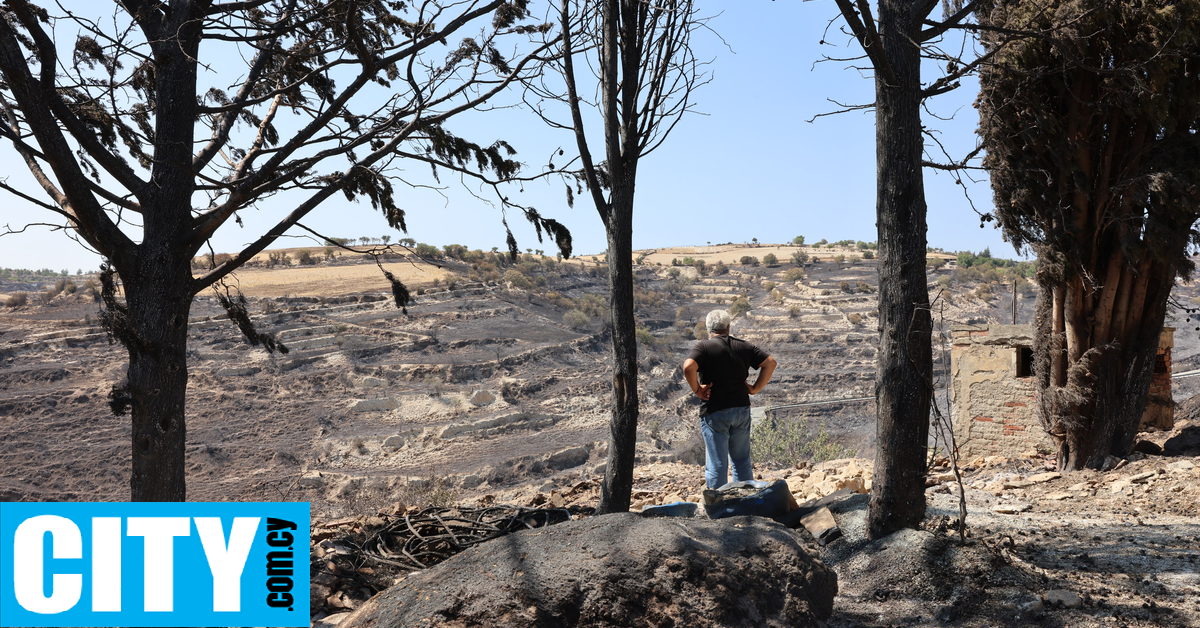 Χωρίς ενεργά μέτωπα η φονική πυρκαγιά, παραμένει ο κίνδυνος αναζωπυρώσεων