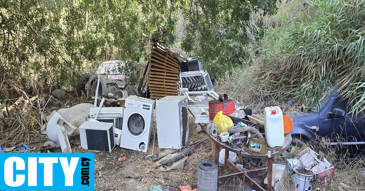 Εστίες ανάφλεξης οι πέραν των 450 παράνομων σκυβαλότοπων, λένε οι κυπριακές Αρχές Εστίες ανάφλεξης οι πέραν των 450 παράνομων σκυβαλότοπων, λένε οι κυπριακές Αρχές