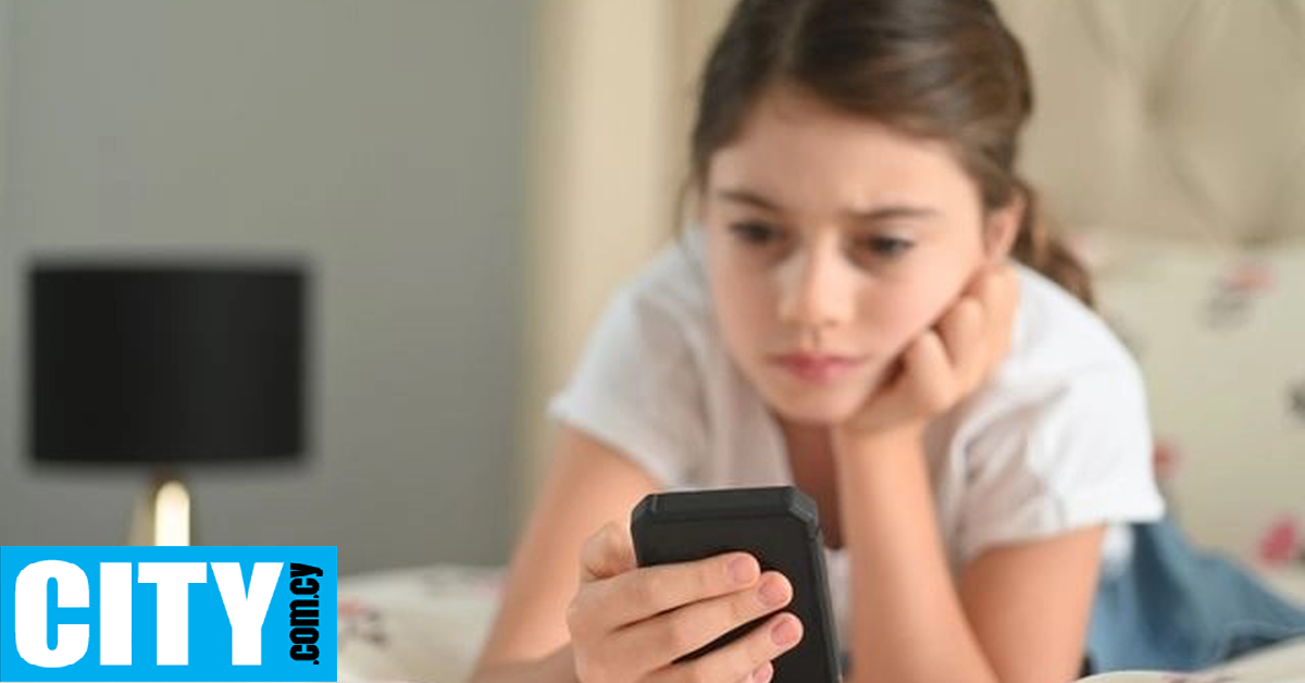 Ά&lambda;&lambda;&eta; &mu;&iota;&alpha; &epsilon;&upsilon;&rho;&omega;&pi;&alpha;ϊ&kappa;ή &chi;ώ&rho;&alpha; &alpha;&pi;&alpha;&gamma;&omicron;&rho;&epsilon;ύ&epsilon;&iota; &tau;&alpha; social media &sigma;&epsilon; &alpha;&nu;&eta;&lambda;ί&kappa;&omicron;&upsilon;&sigmaf; &kappa;ά&tau;&omega; &tau;&omega;&nu; 16 &epsilon;&tau;ώ&nu;